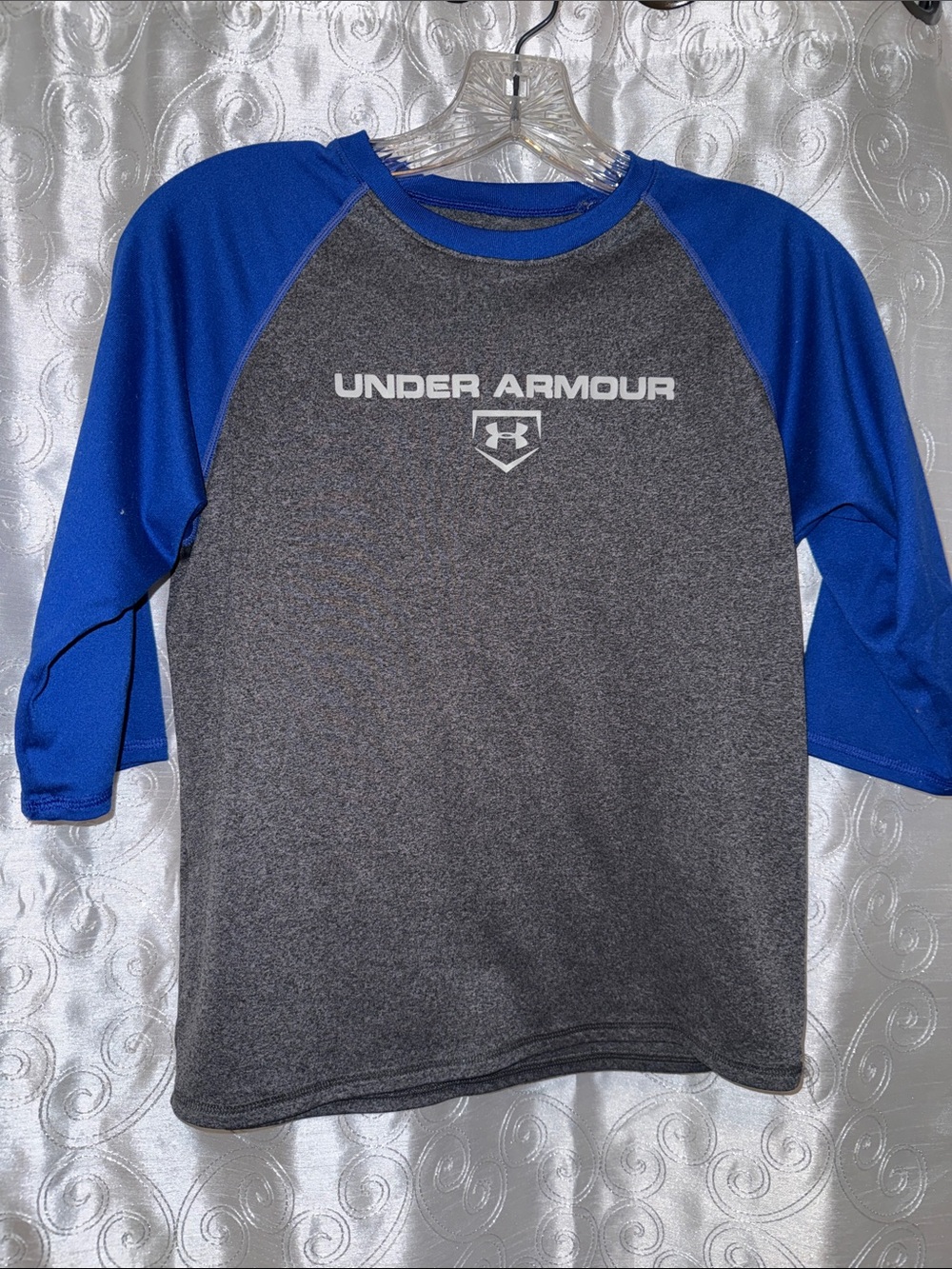 Under Armour Grey & Blue Raglan Performance Tee Youth Size Small 🔥 G11